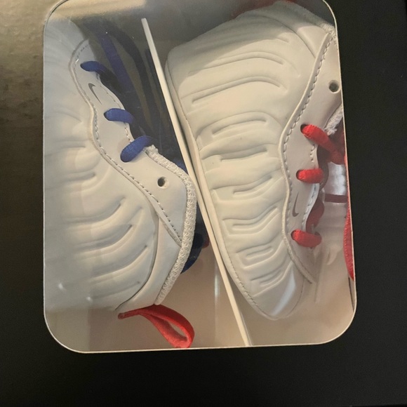 New Nike Foamposite
SIZE: 2c (Baby/Infants)
100% authentic guaranteed. - Picture 15 of 15
